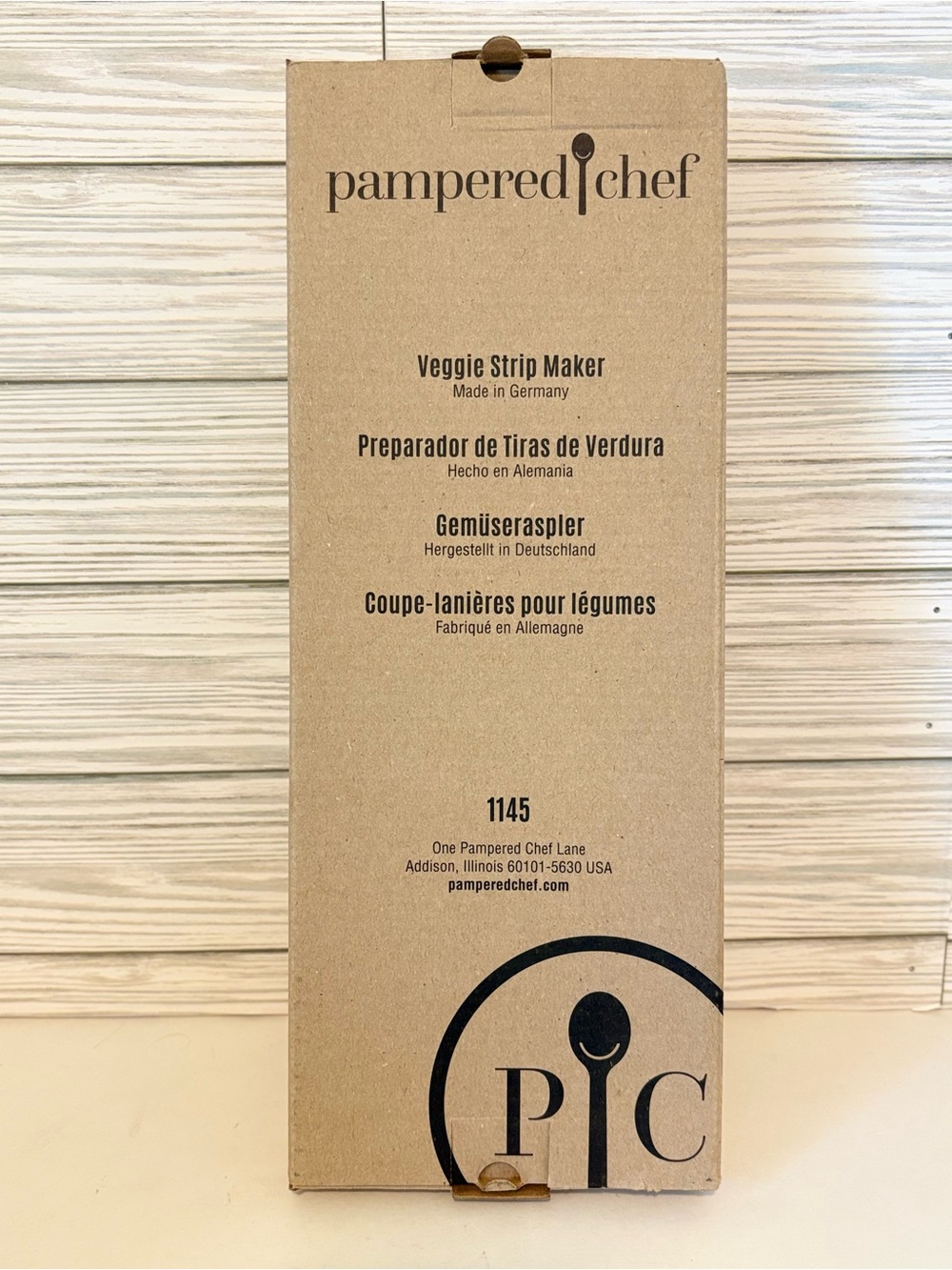 New Pampered Chef Veggie Strip Maker #1145 Kitchen Grater Vegetable Shredder